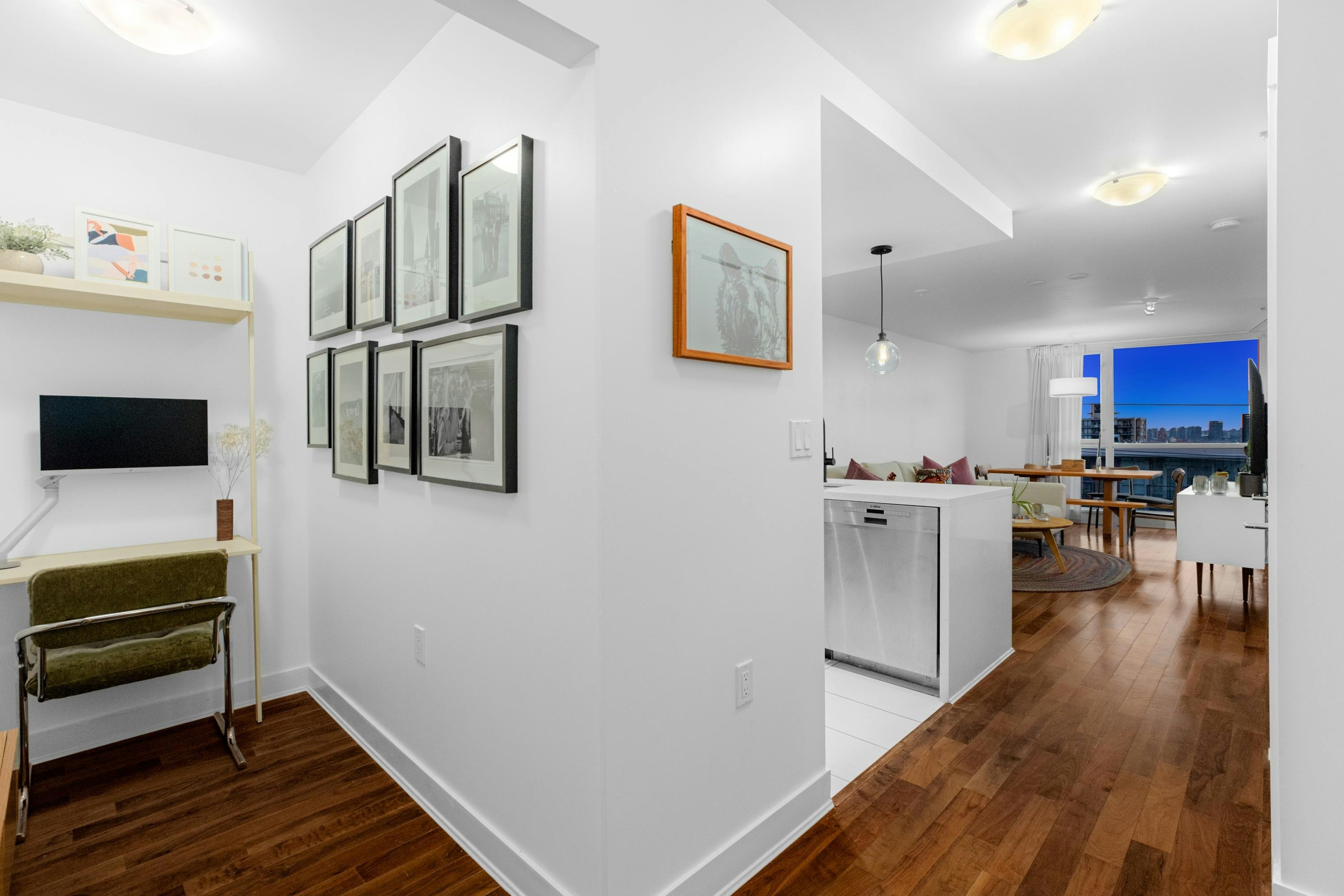 603-160 W 3rd Street, North Vancouver, BC, V7M 0A9 - 2