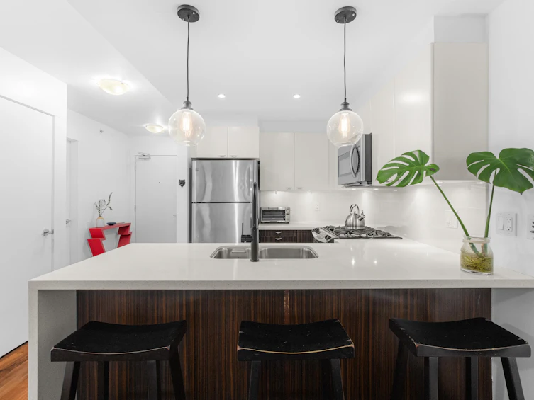 603-160 W 3rd Street, North Vancouver, BC, V7M 0A9 - 6