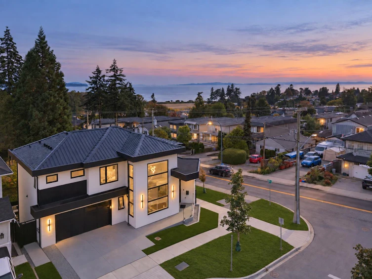 16018 9a Avenue, Surrey, BC, V4A 9A7 - 3