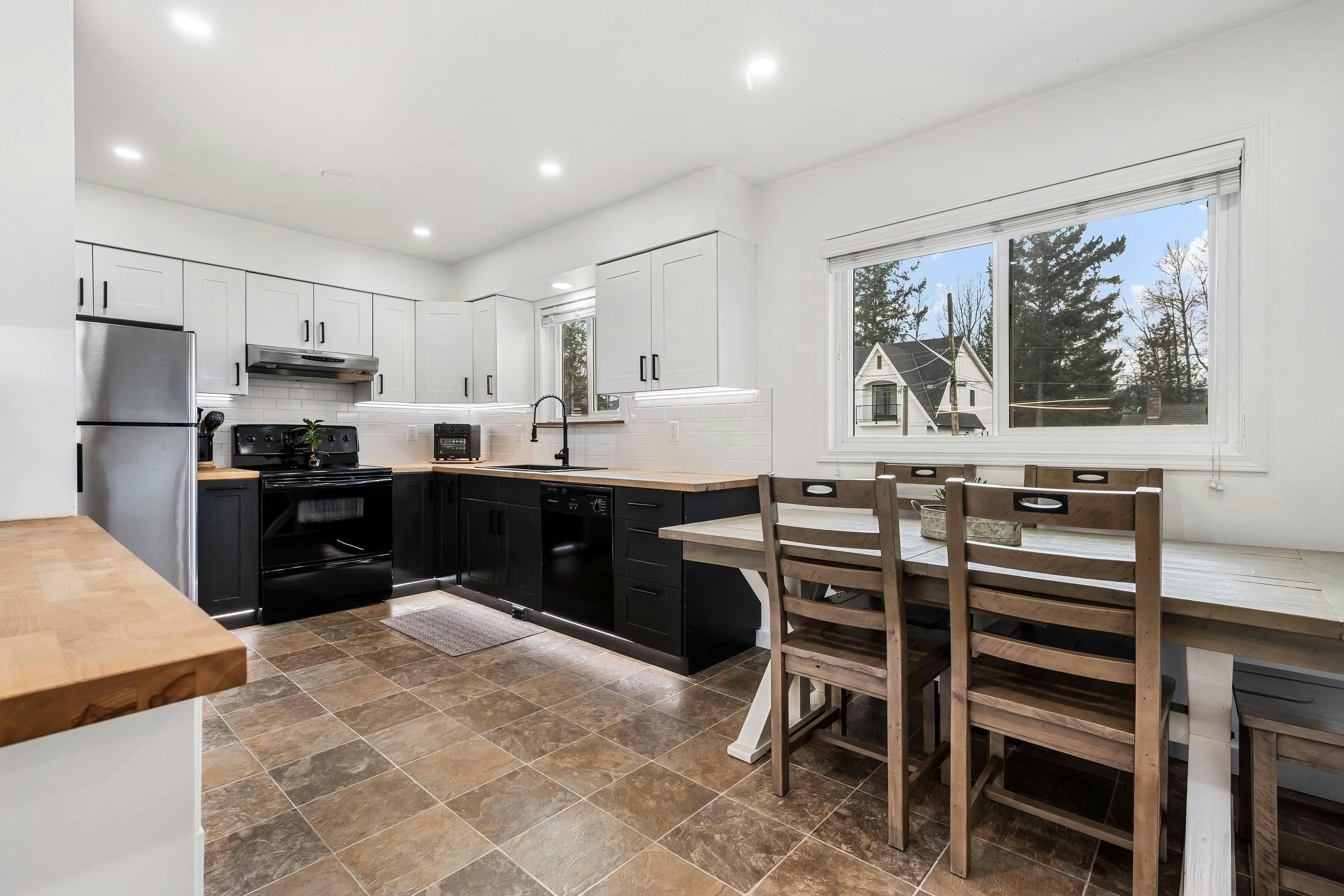 6970 Centennial Drive, Chilliwack, BC, V2R 1J7 - 9