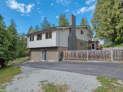 4898 Sunshine Coast Highway - 2