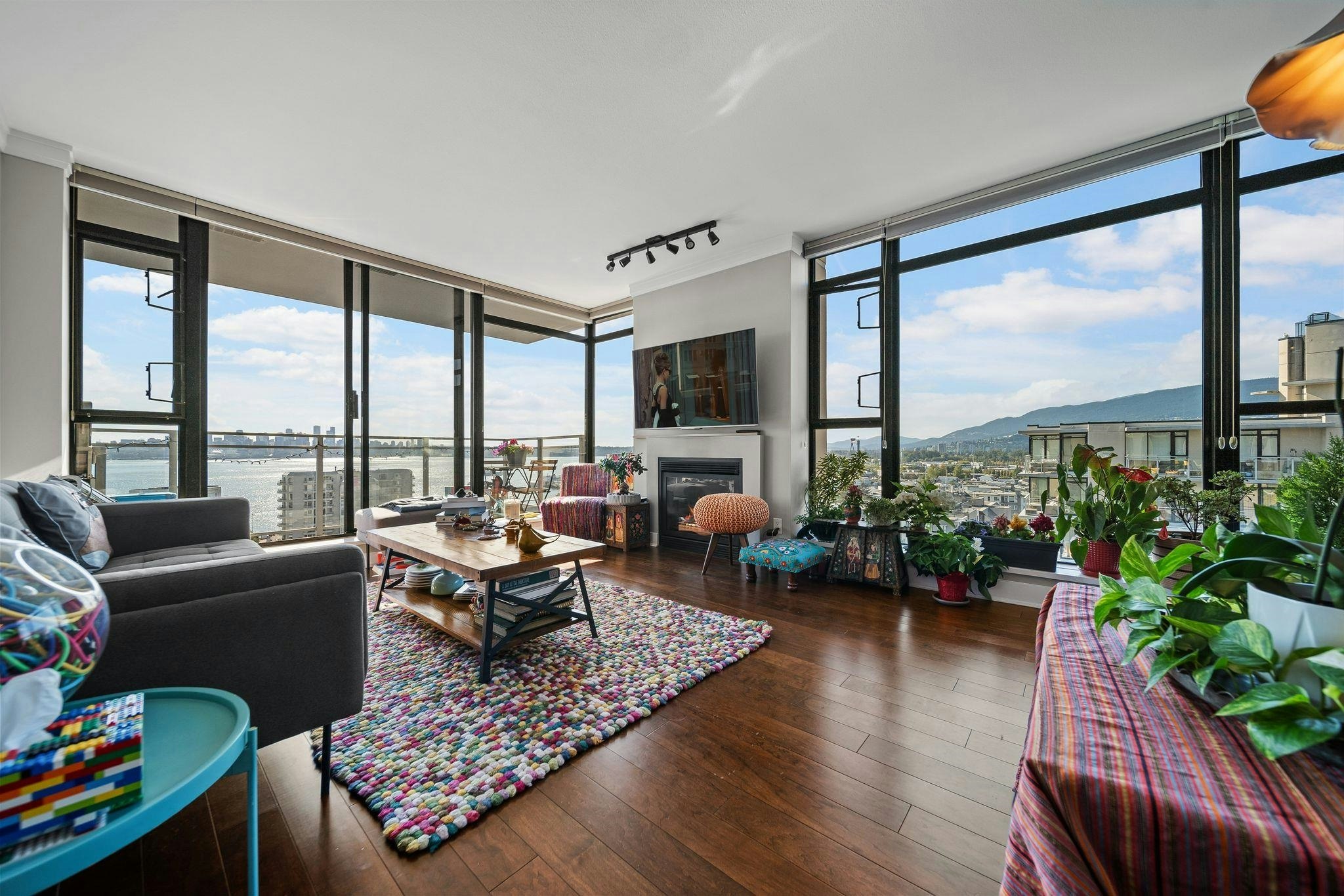 1404-155 W 1st Street - 4