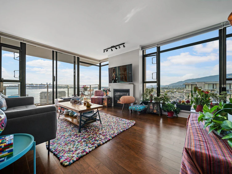 1404-155 W 1st Street, North Vancouver, BC, V7M 3N8 - 4