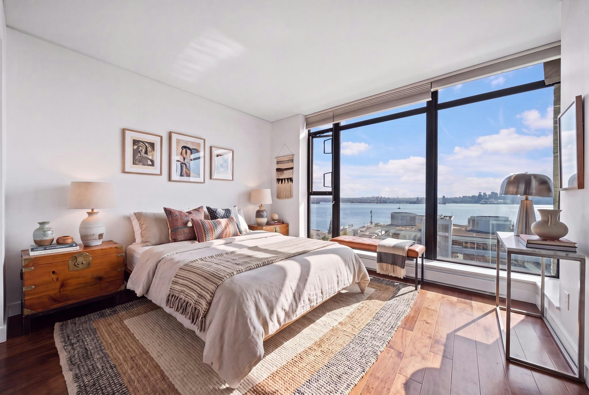 1404-155 W 1st Street, North Vancouver, BC, V7M 3N8 - 12
