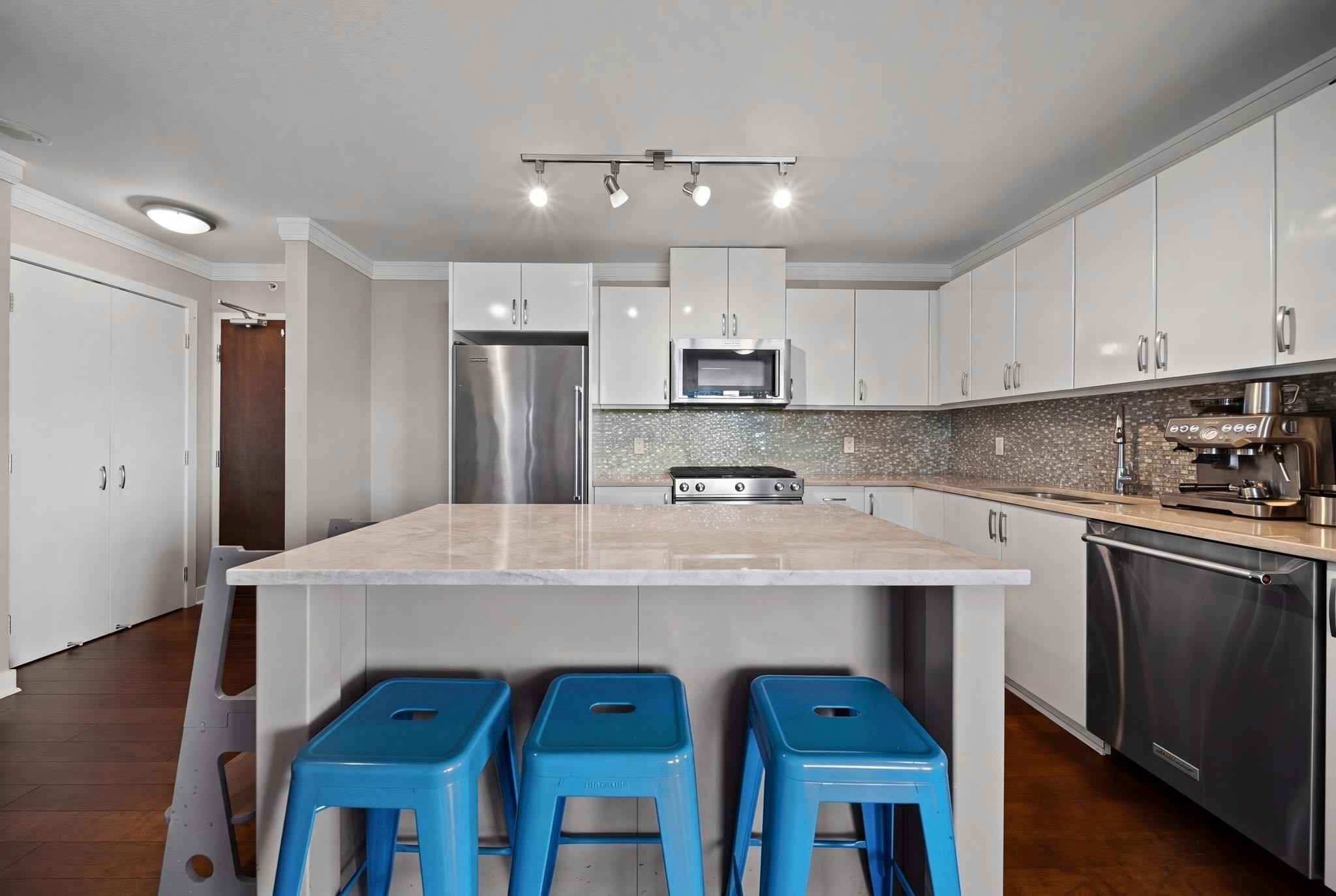 1404-155 W 1st Street, North Vancouver, BC, V7M 3N8 - 7