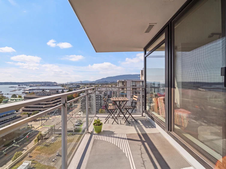 1404-155 W 1st Street, North Vancouver, BC, V7M 3N8 - 15