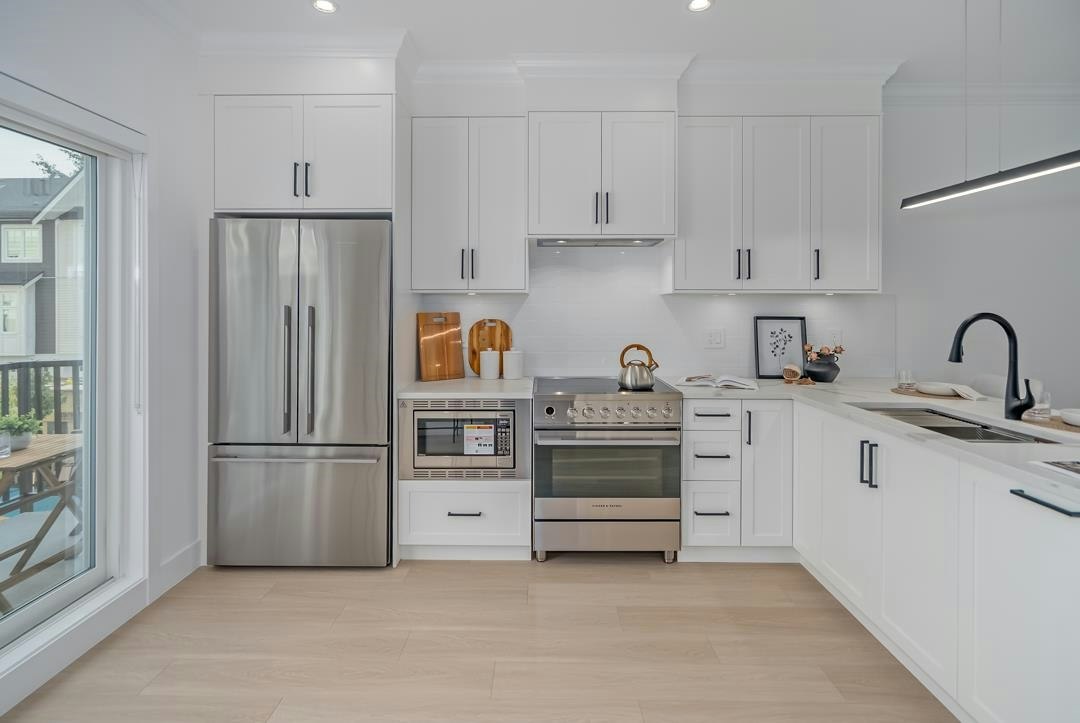 11-22811 Mclean Avenue, Richmond, BC, V6V 0B8 - 11