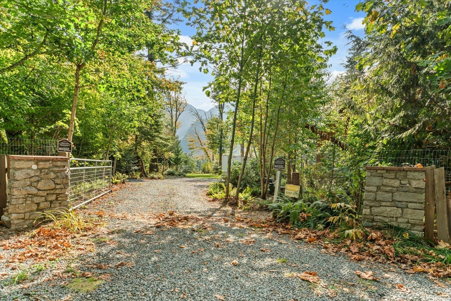20738 Landstrom Road, Hope, BC, V0X 1L3 - 32