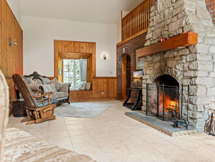 20738 Landstrom Road, Hope, BC, V0X 1L3 - 7