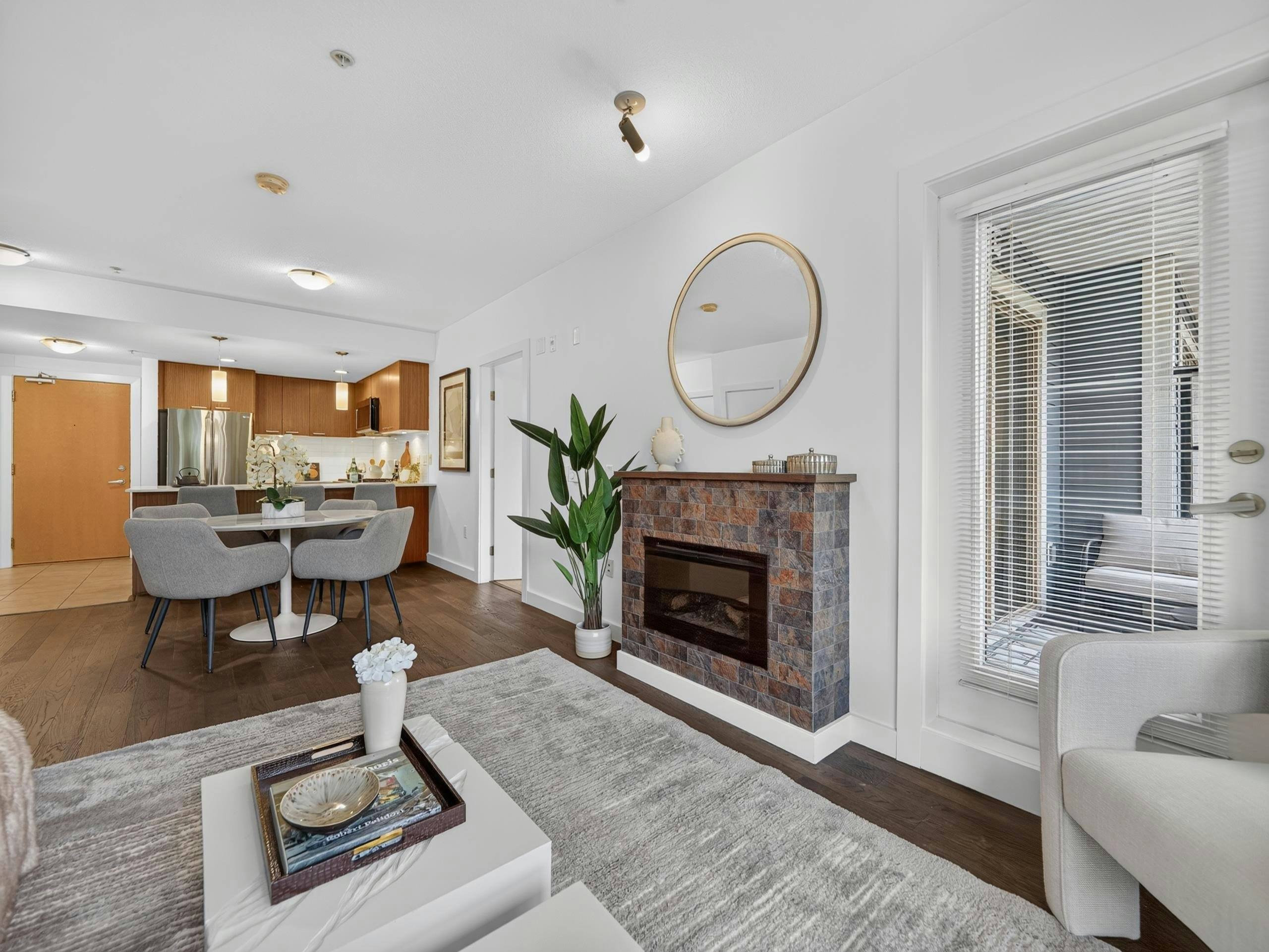 316-1330 Marine Drive - 4