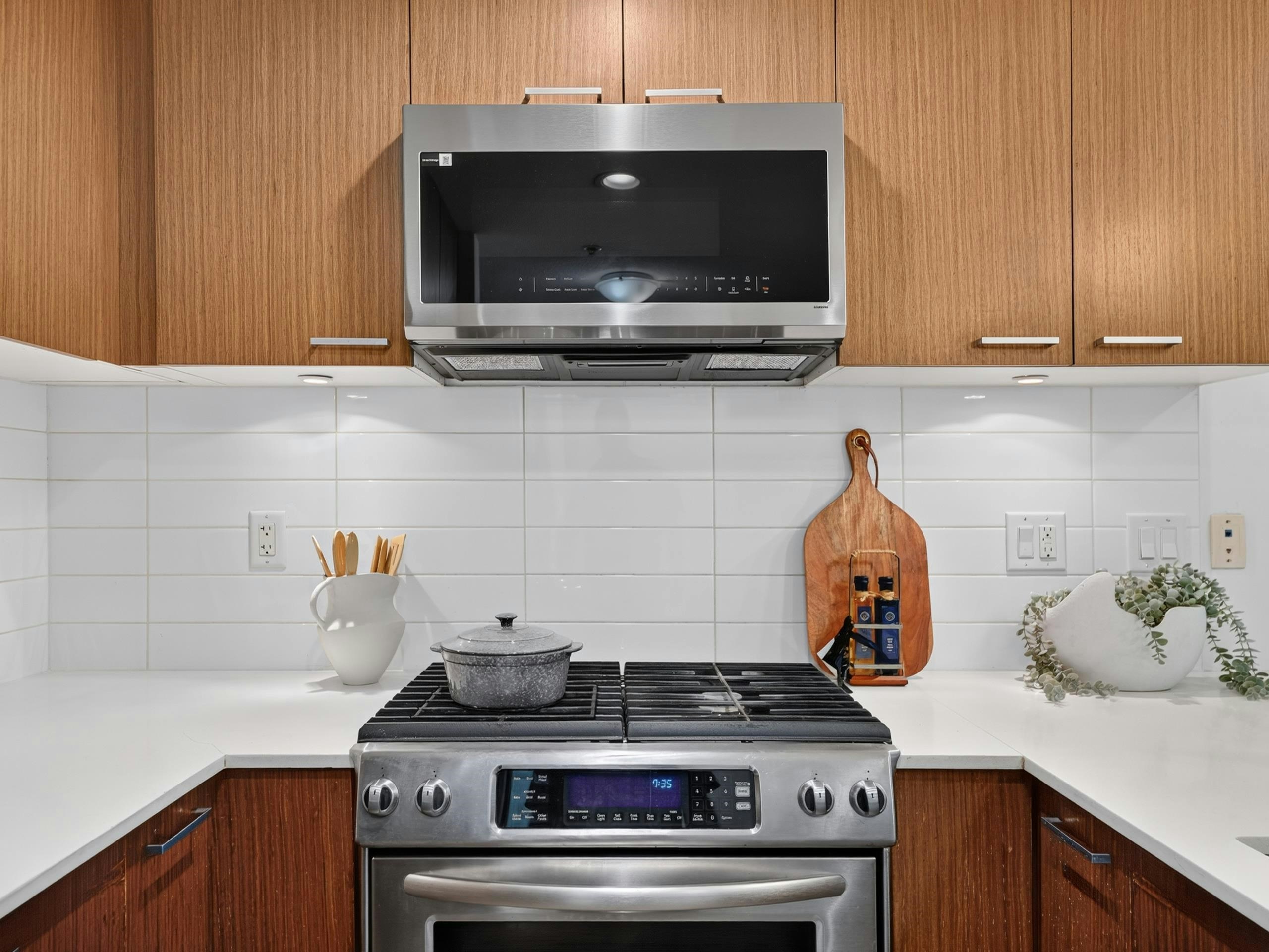 316-1330 Marine Drive, North Vancouver, BC, V7L 2P7 - 15