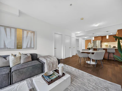 316-1330 Marine Drive - 5