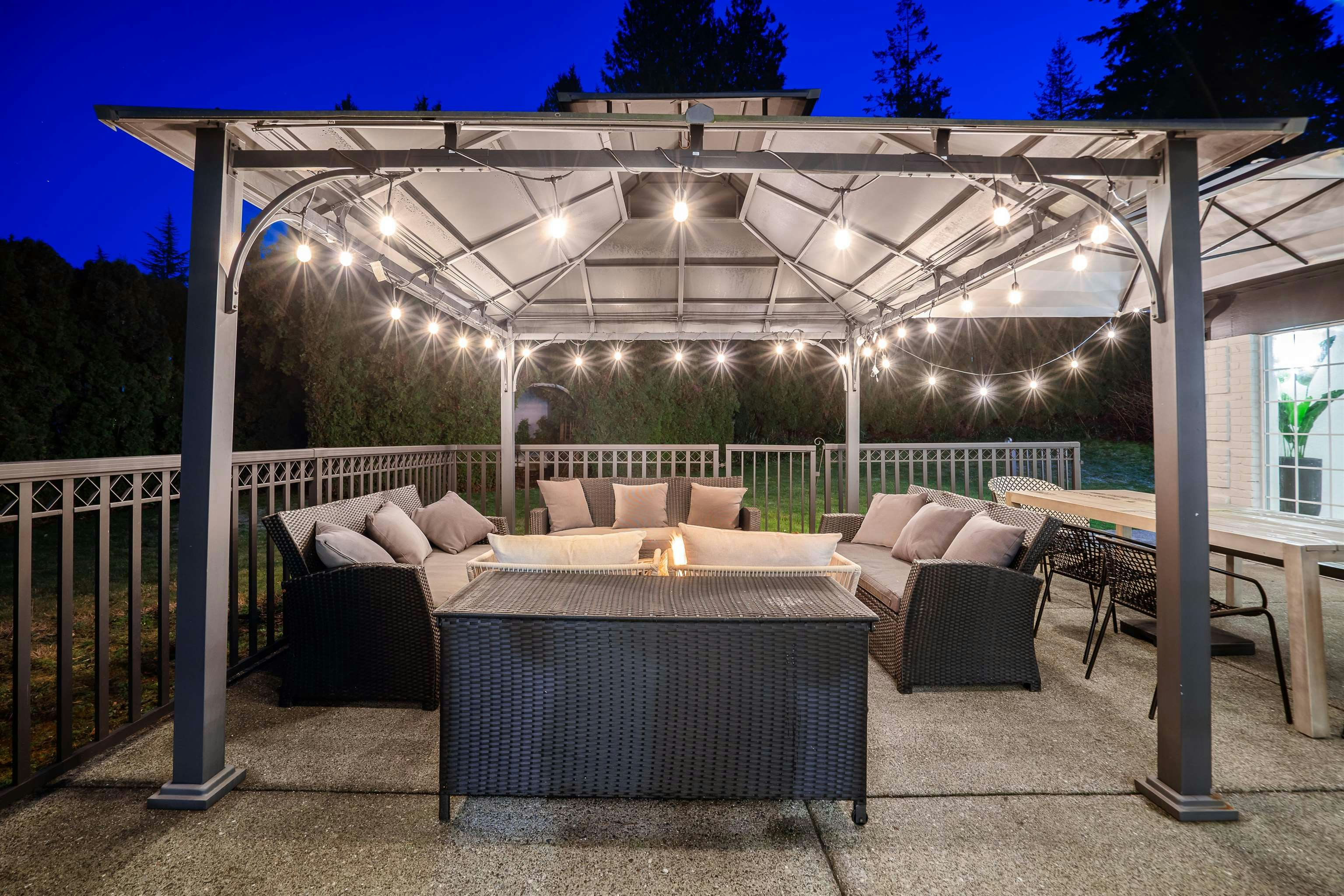 17470 28b Avenue, Surrey, BC, V3Z 0E7 - 17