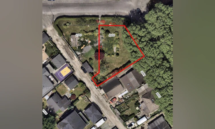 2600 Wellington Crescent