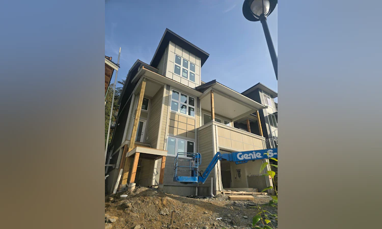 55-6262 Rexford Drive