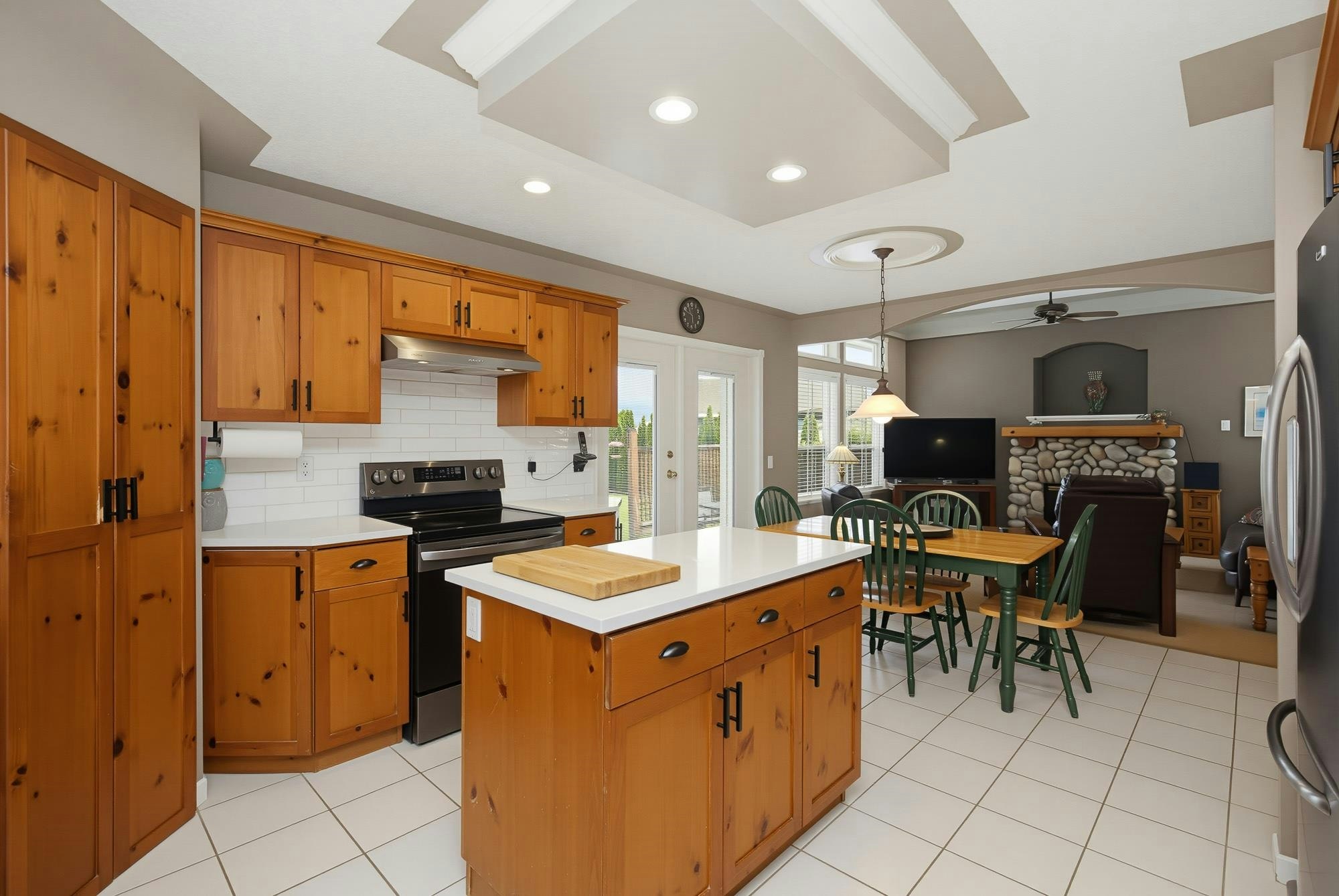 30585 Crestview Avenue, Abbotsford, BC, V2T 6V2 - 16