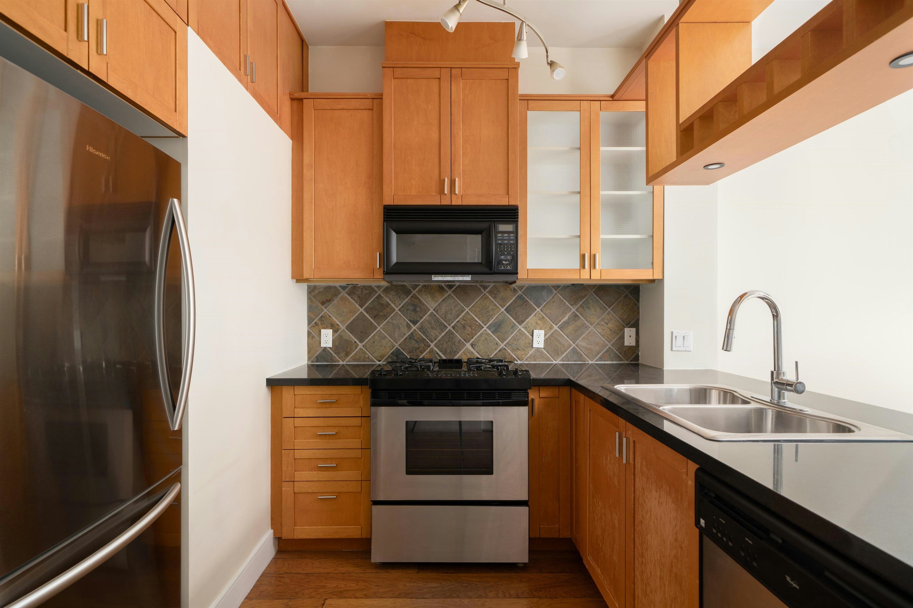 322-8988 Hudson Street, Vancouver, BC, V6P 6Z1 - 7