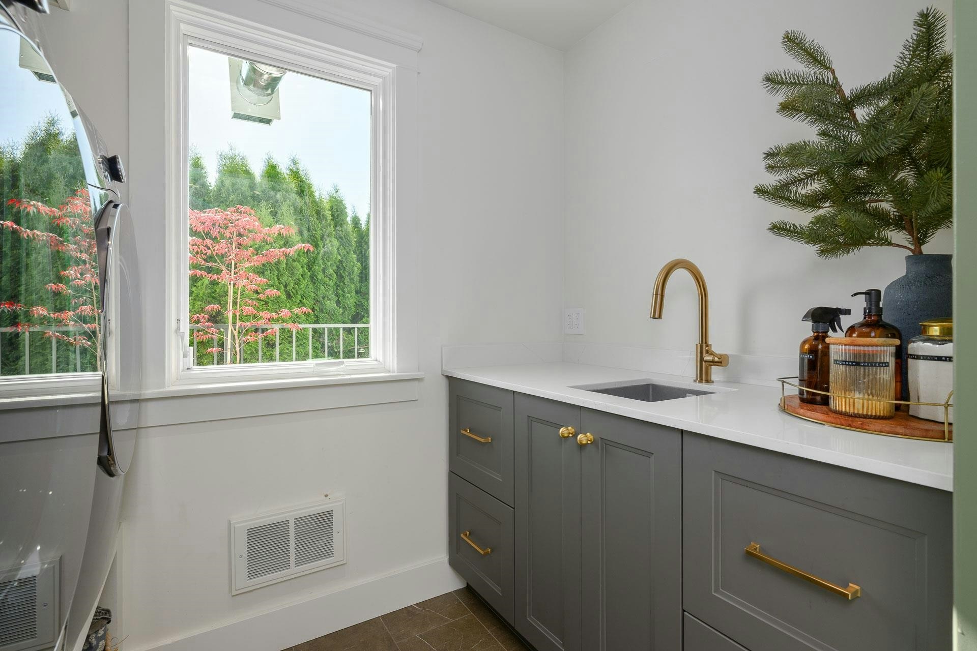 580 Ioco Road, Port Moody, BC, V3H 2W2 - 14