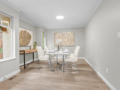 3595 Wellington Crescent - 4