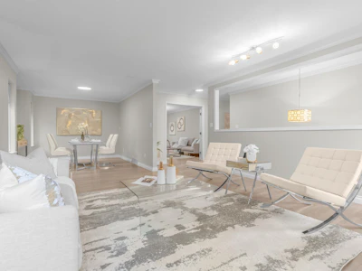 3595 Wellington Crescent - 3