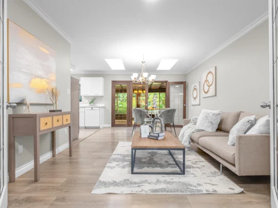 3595 Wellington Crescent - 5