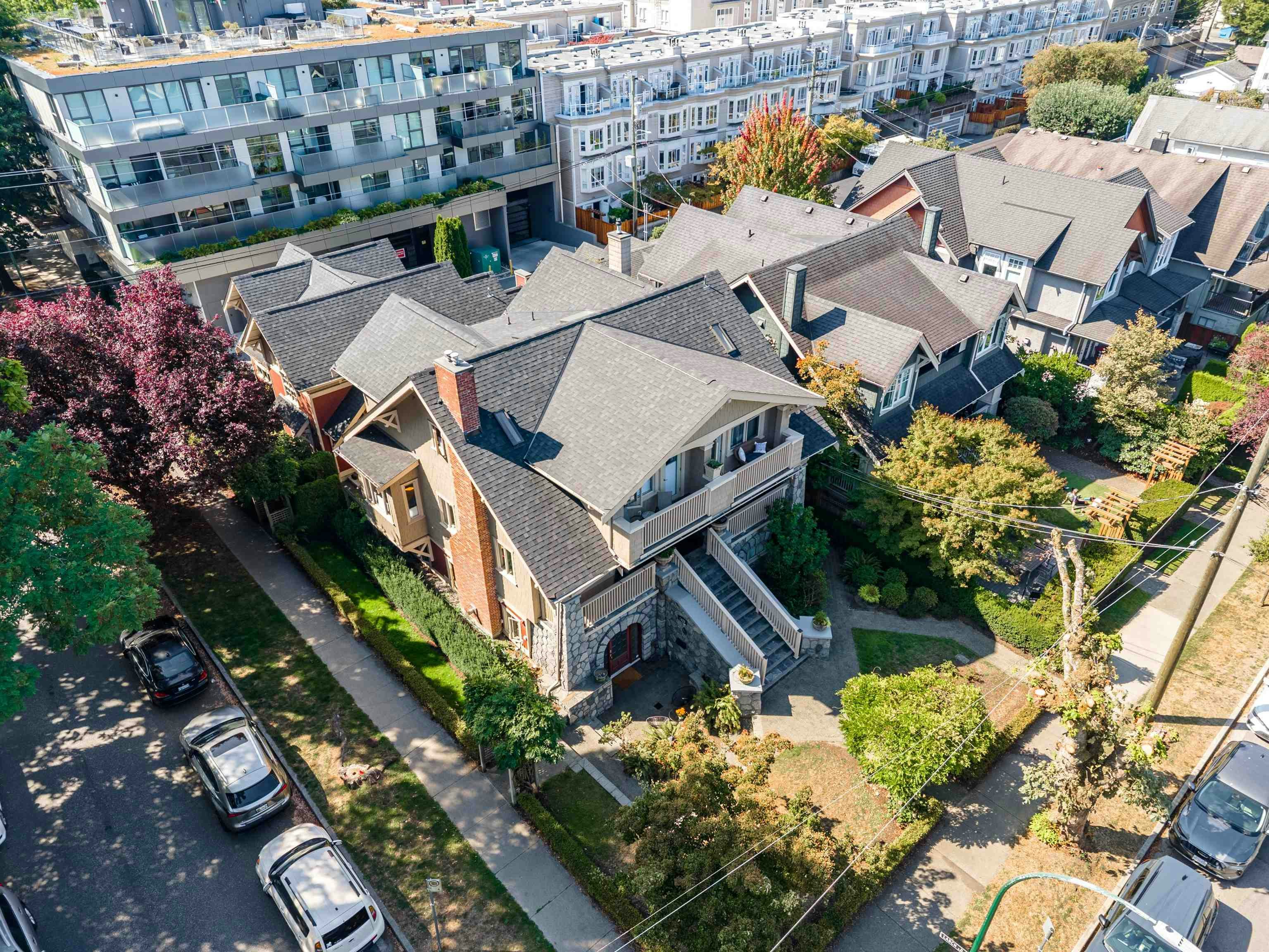 2425 Larch Street, Vancouver, BC, V6K 0A3 - 34