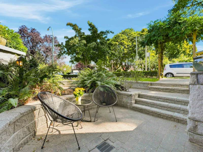 2425 Larch Street - 5