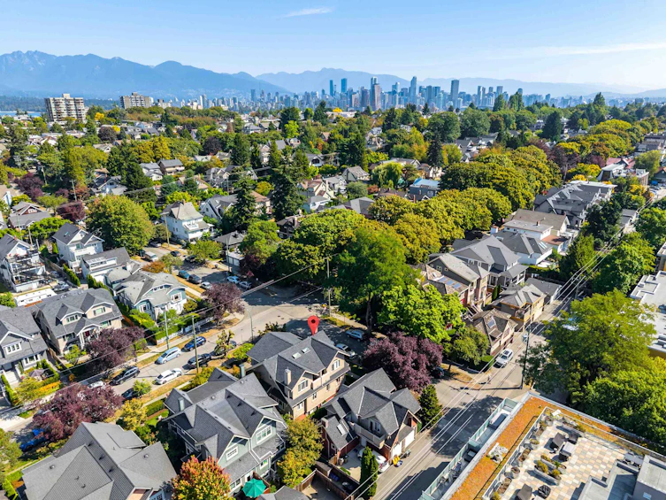 2425 Larch Street, Vancouver, BC, V6K 0A3 - 30
