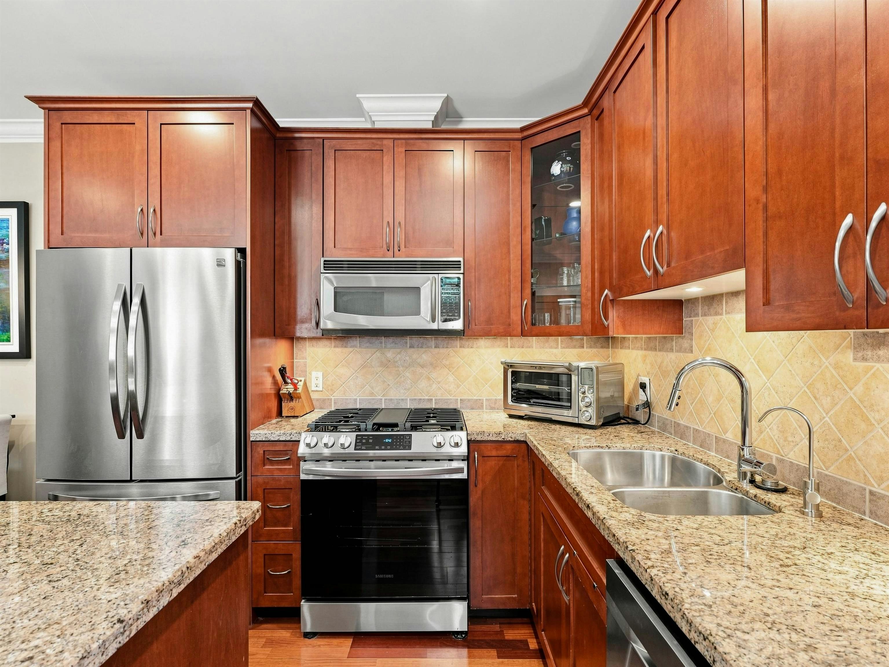 2425 Larch Street, Vancouver, BC, V6K 0A3 - 14