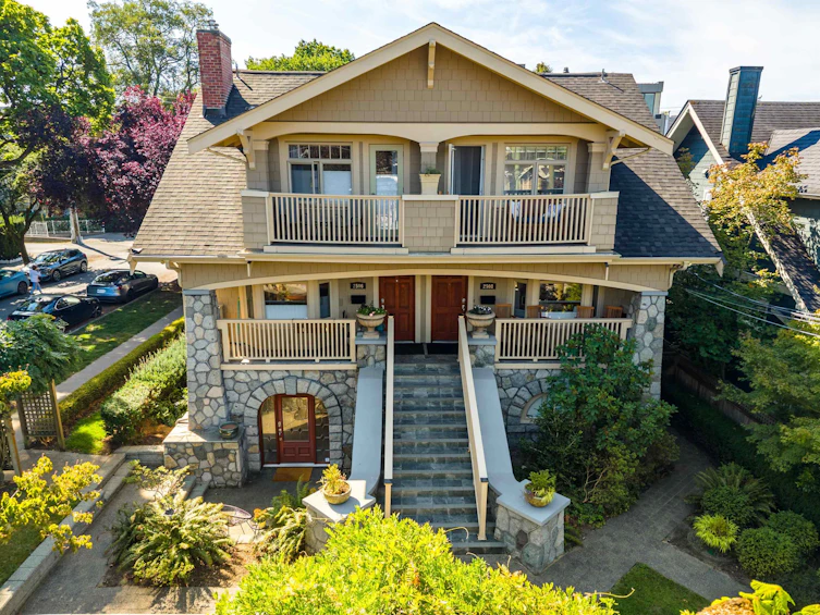2425 Larch Street, Vancouver, BC, V6K 0A3