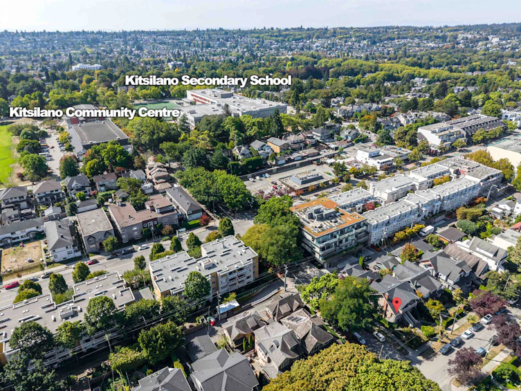 2425 Larch Street, Vancouver, BC, V6K 0A3 - 32