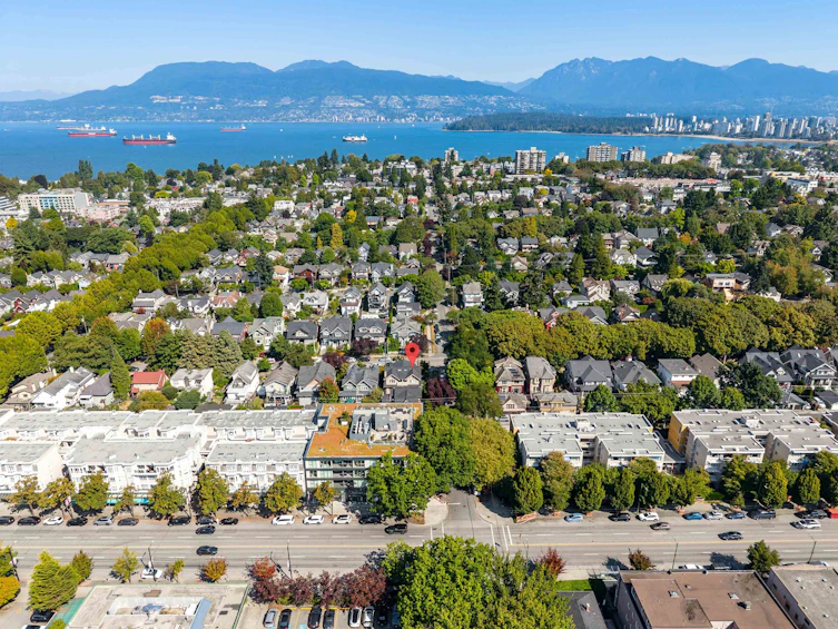 2425 Larch Street, Vancouver, BC, V6K 0A3 - 33