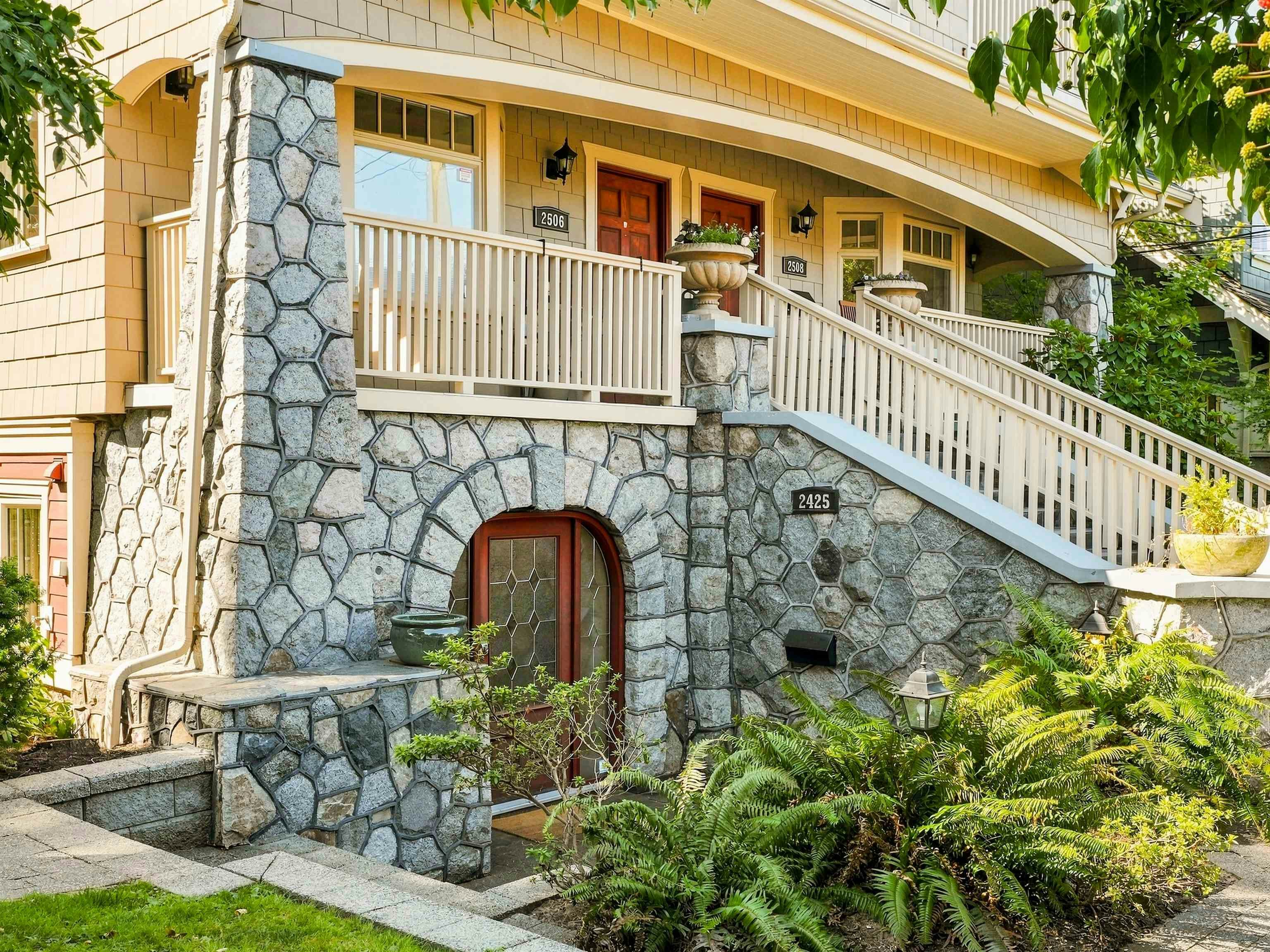 2425 Larch Street - 3