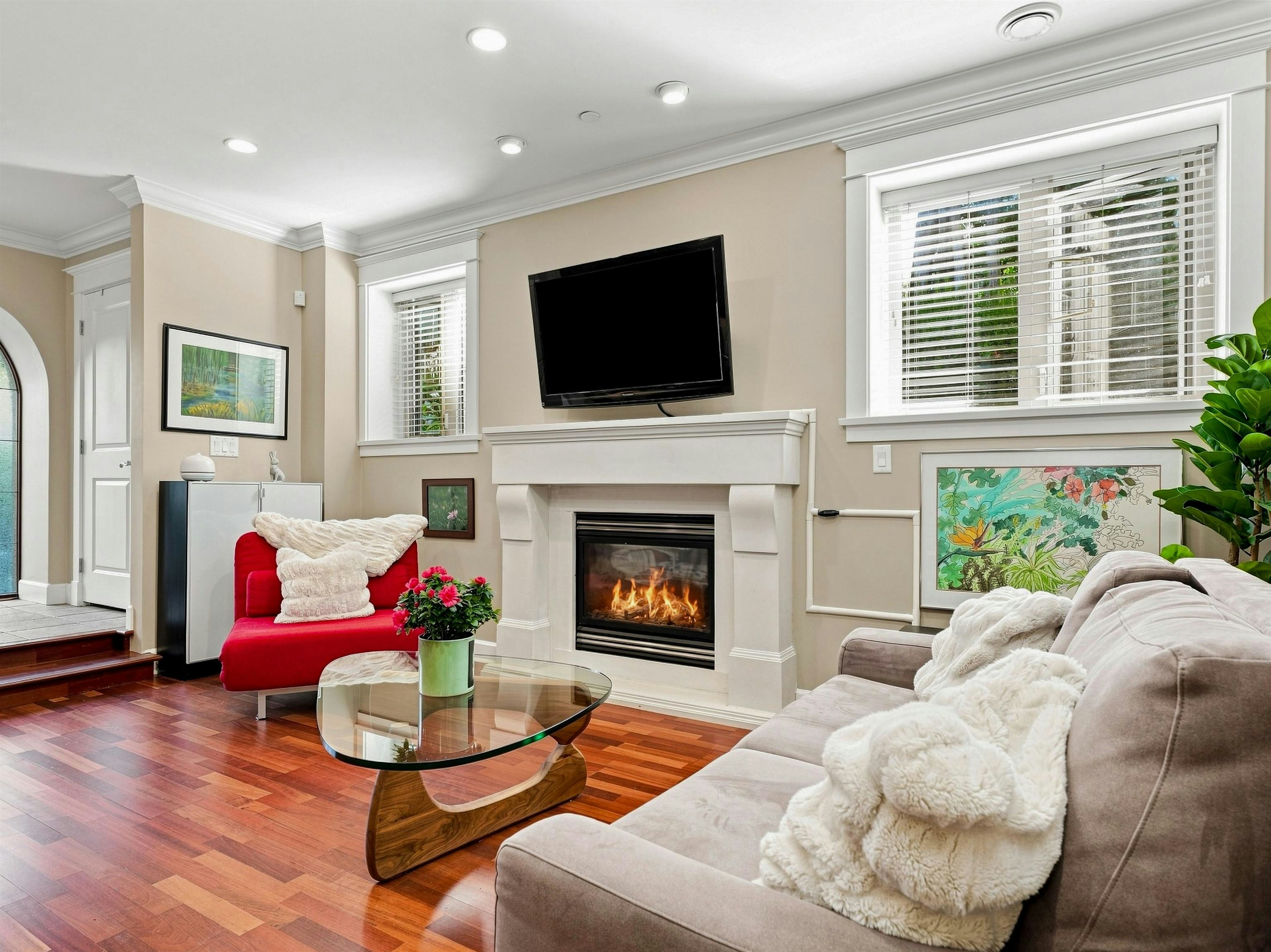 2425 Larch Street, Vancouver, BC, V6K 0A3 - 10