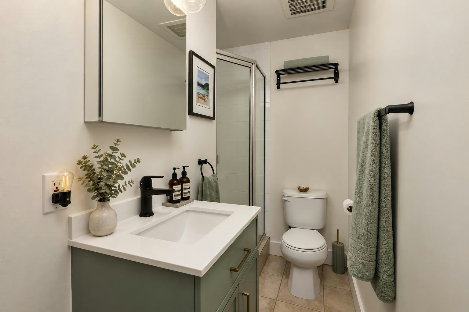 201-118 W 22nd Street, North Vancouver, BC, V7M 1Z9 - 12