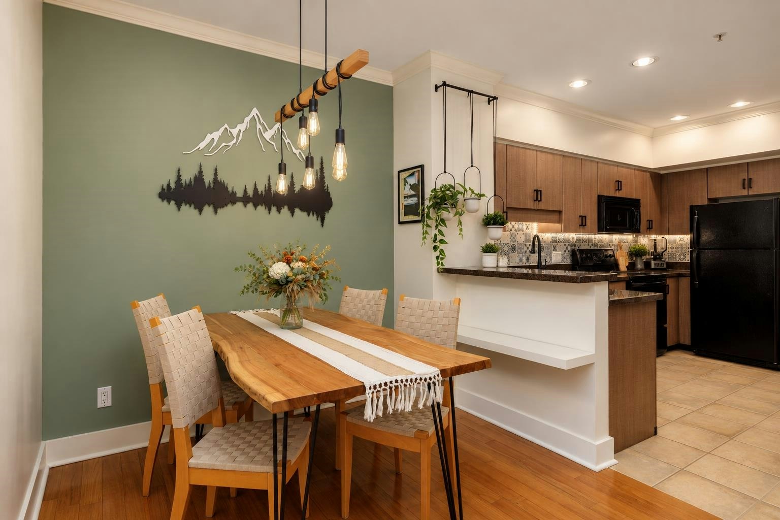 201-118 W 22nd Street, North Vancouver, BC, V7M 1Z9 - 7