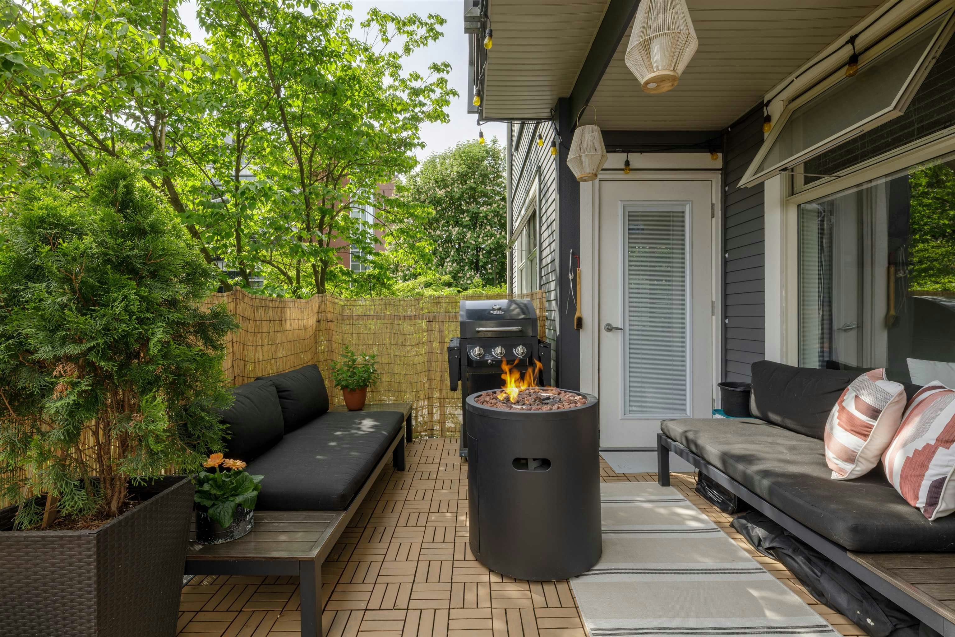 201-118 W 22nd Street, North Vancouver, BC, V7M 1Z9 - 18