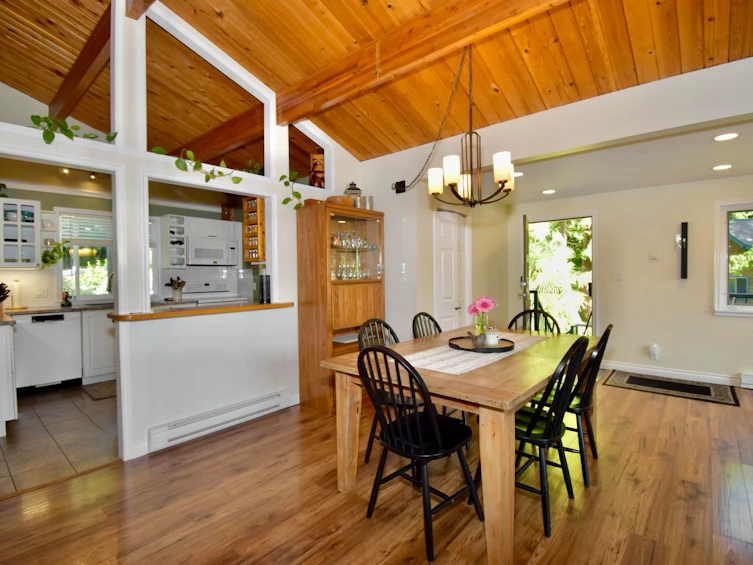 2703 Robinson Road, Roberts Creek, BC, V0N 2W4 - 7