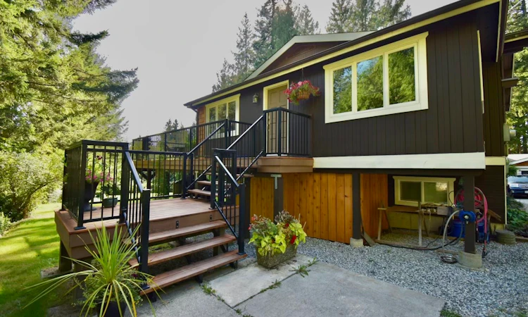 2703 Robinson Road