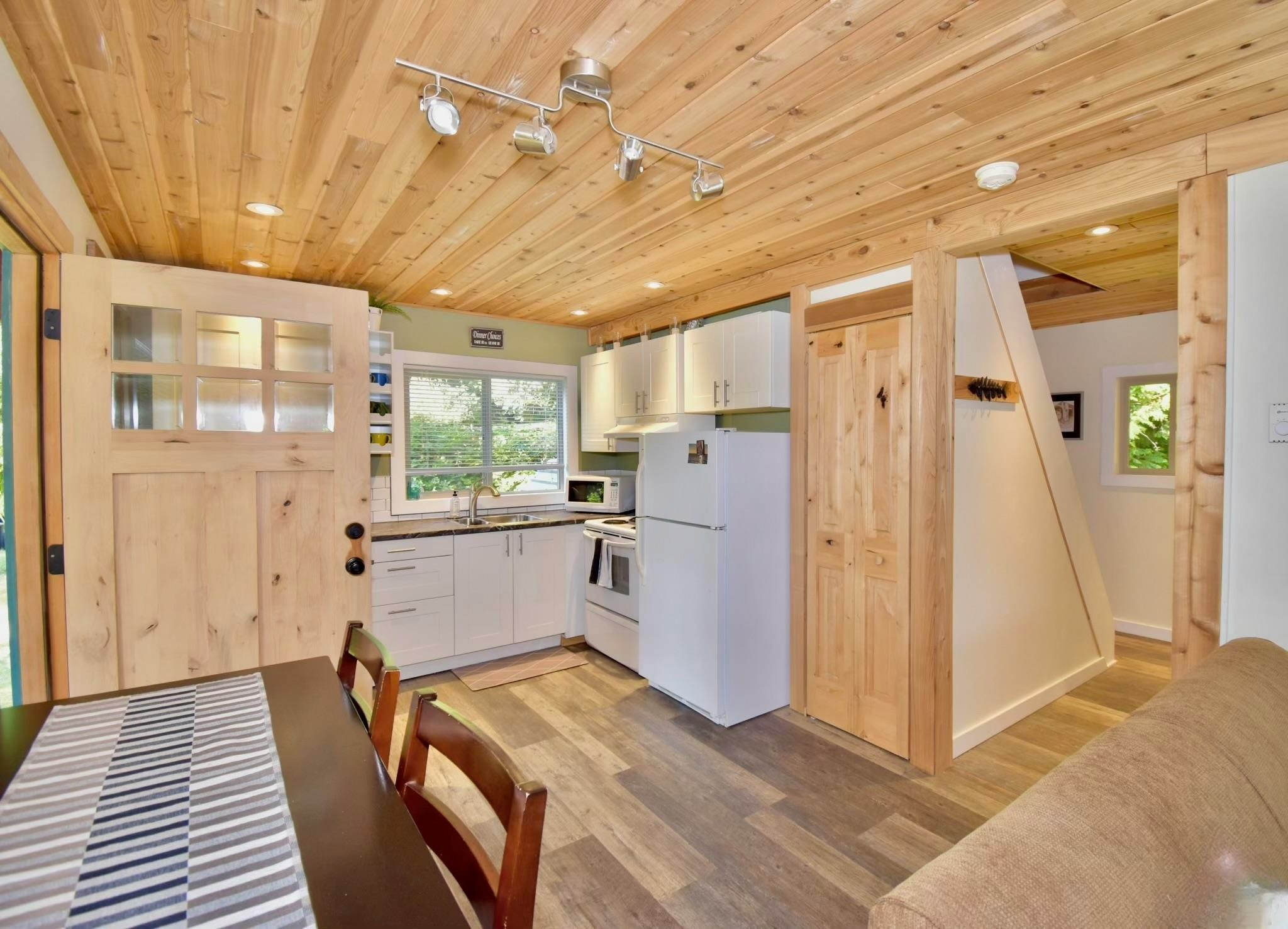 2703 Robinson Road, Roberts Creek, BC, V0N 2W4 - 31