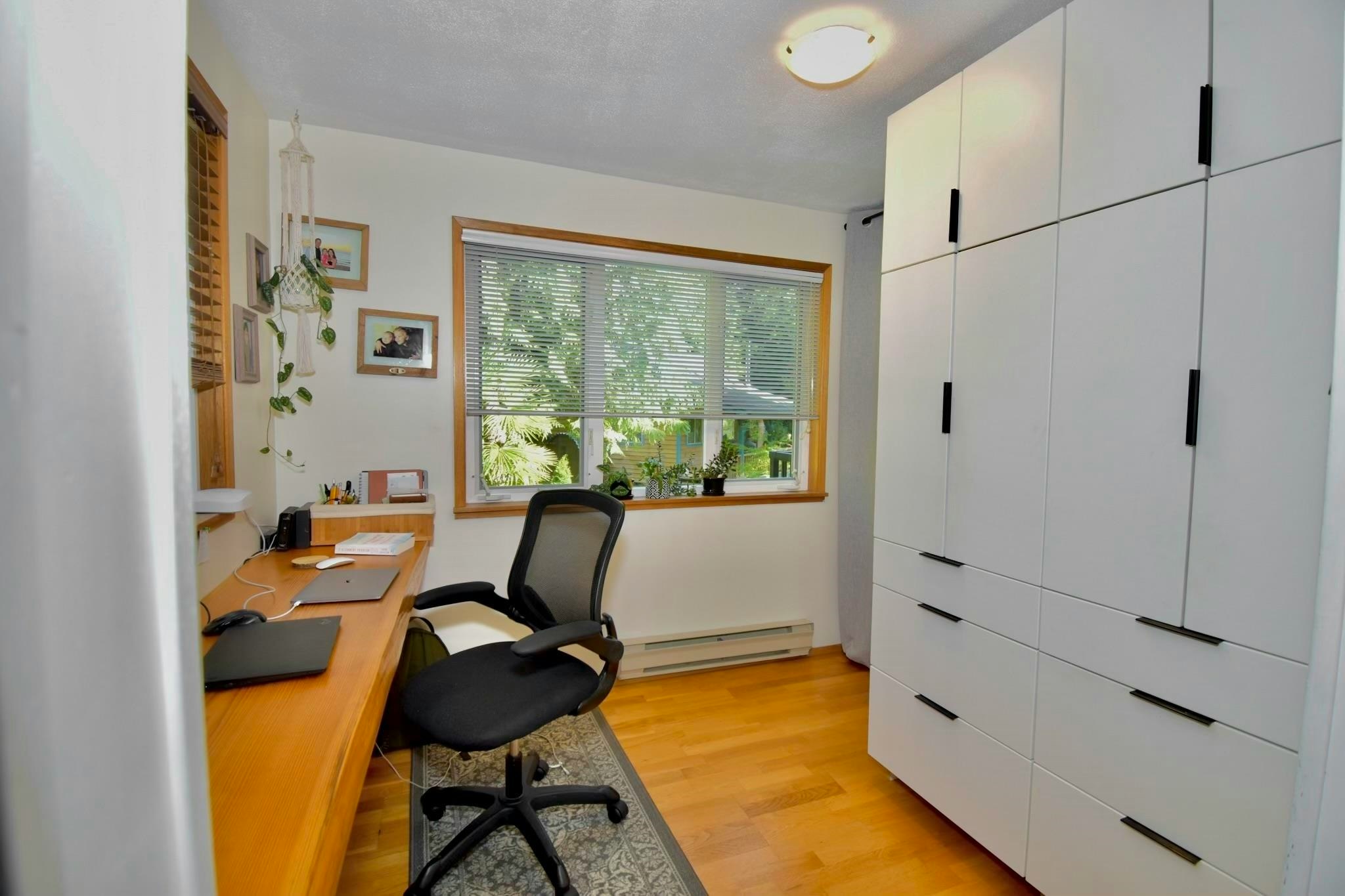 2703 Robinson Road, Roberts Creek, BC, V0N 2W4 - 9