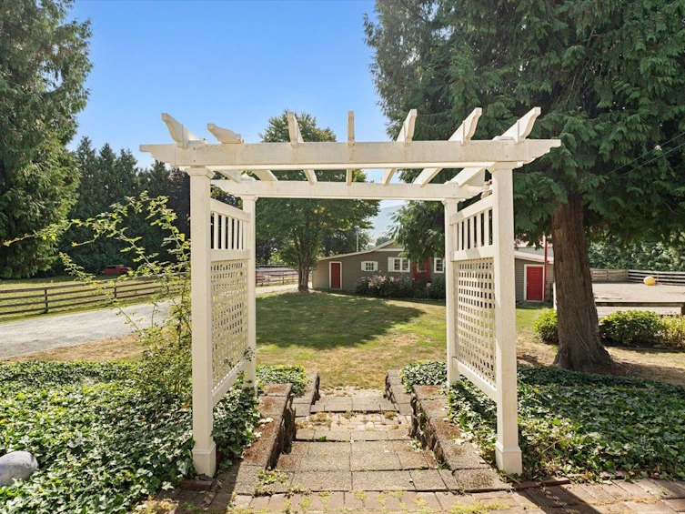 42420 Adams Road, Chilliwack, BC, V2R 4K9 - 6