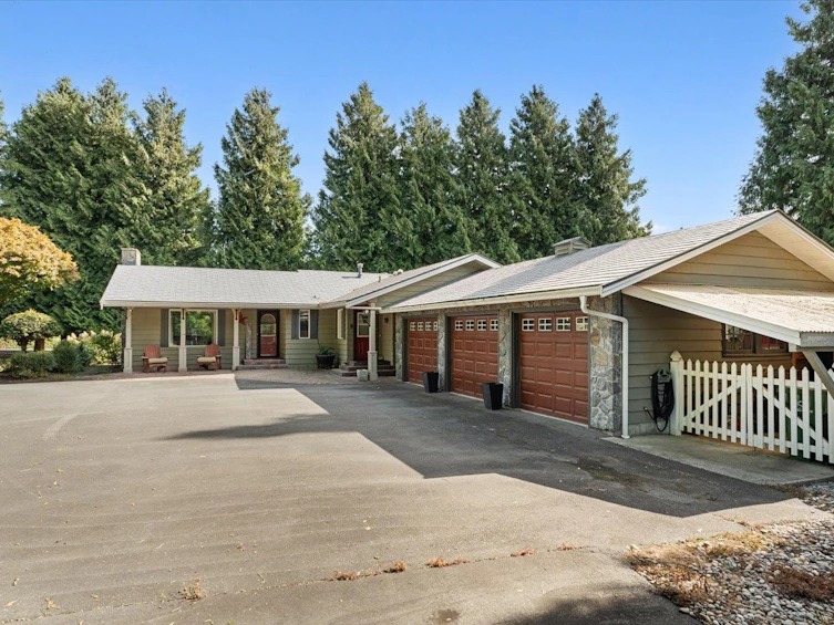 42420 Adams Road, Chilliwack, BC, V2R 4K9