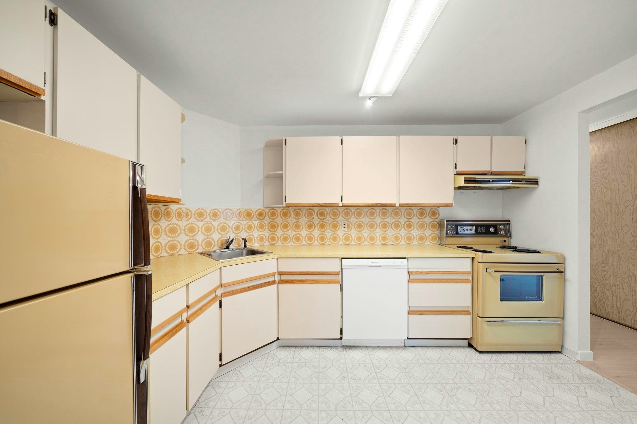 1002-6651 Minoru Boulevard, Richmond, BC, V6Y 1Z2 - 10