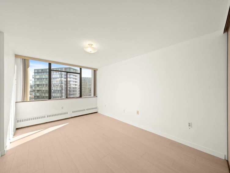 1002-6651 Minoru Boulevard, Richmond, BC, V6Y 1Z2 - 6
