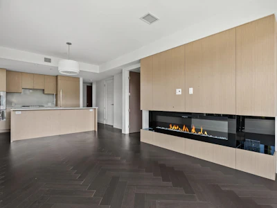 303-633 W King Edward Avenue - 2