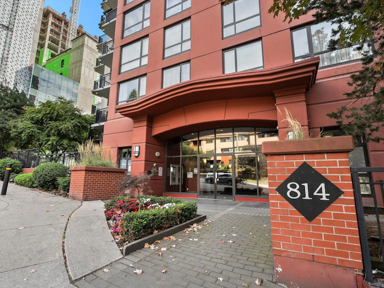 1203-814 Royal Avenue, New Westminster, BC, V3M 1J9