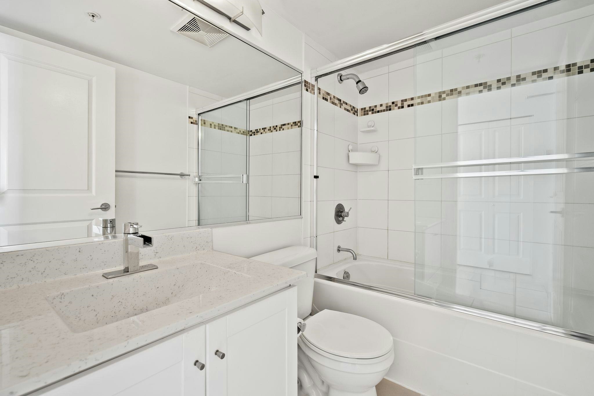 1203-814 Royal Avenue, New Westminster, BC, V3M 1J9 - 16