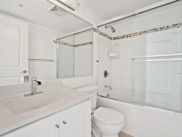1203-814 Royal Avenue, New Westminster, BC, V3M 1J9 - 16
