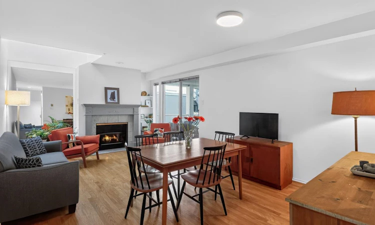 313-2175 W 3rd Avenue